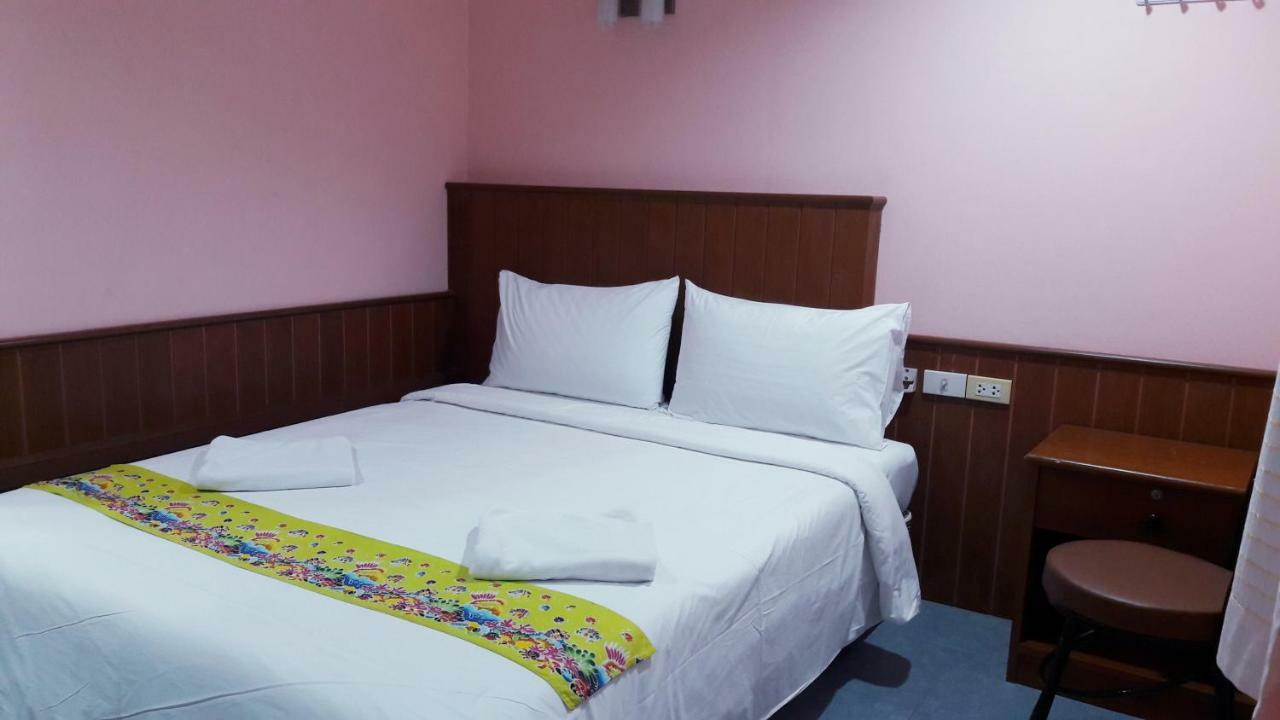 Hotel Cha-Am Fish Star Extérieur photo
